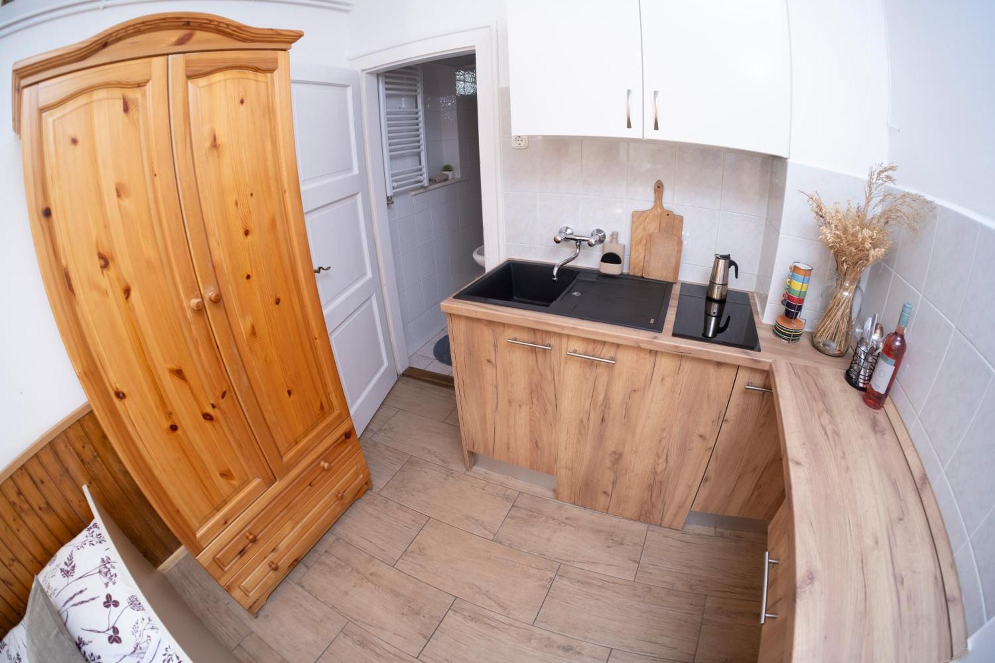 Vicze Apartmanhaz Siofok Oda fotoğraf