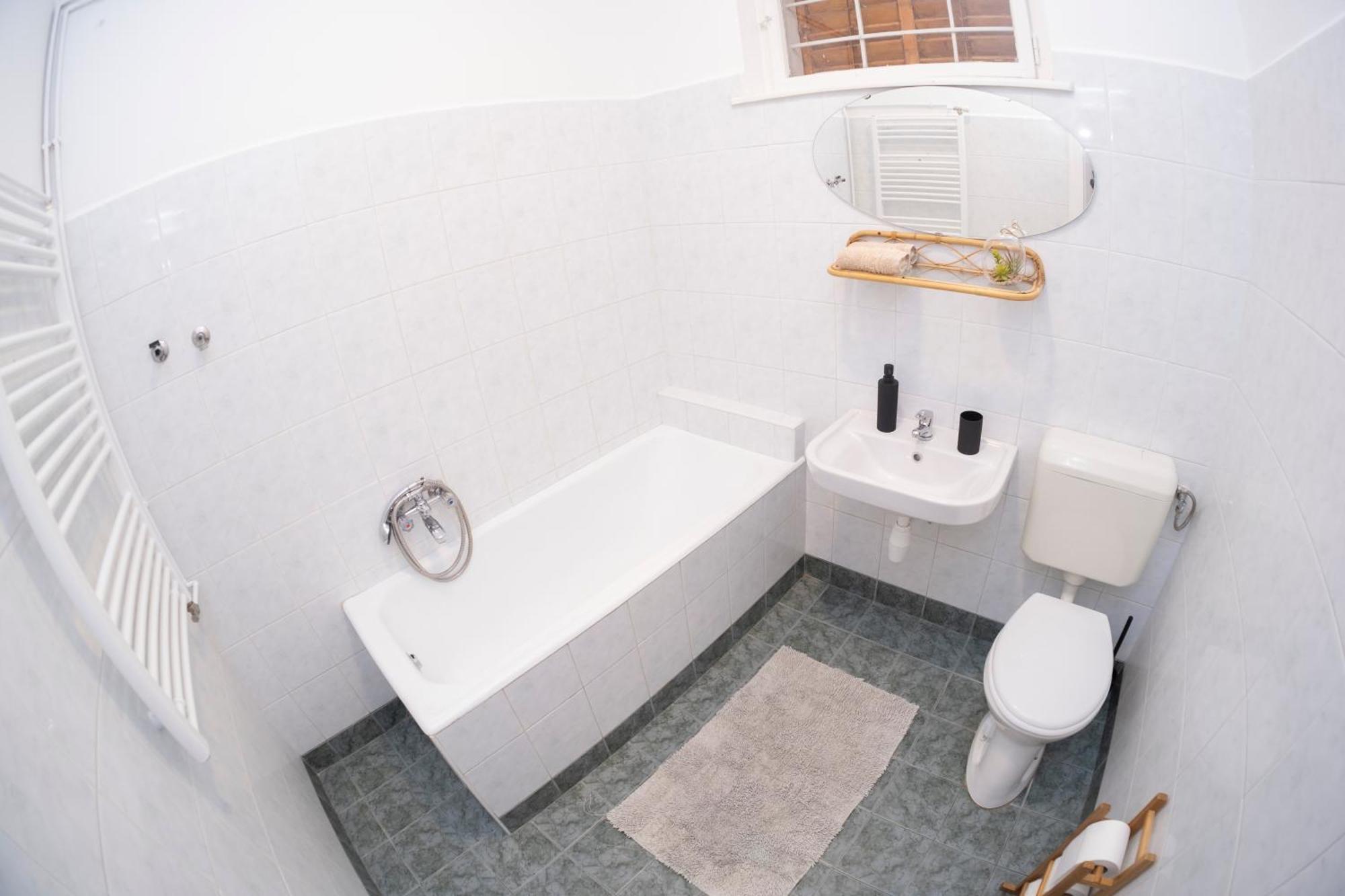 Vicze Apartmanhaz Siofok Oda fotoğraf